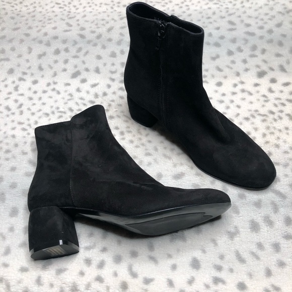 agl block heel bootie